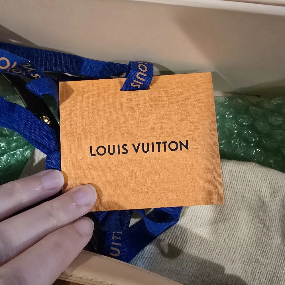 Pochette Metis Louis Vitton Authentic - Picture 3 of 12